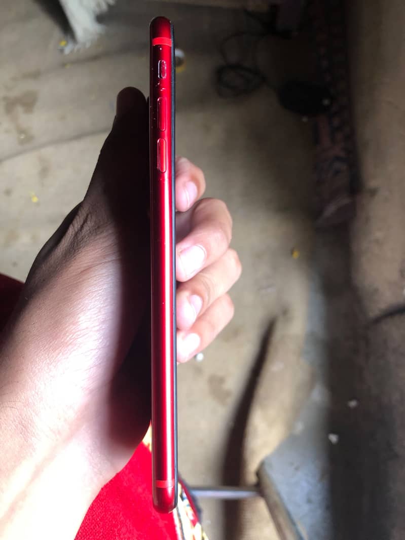 Apple iPhone 8 Plus 1