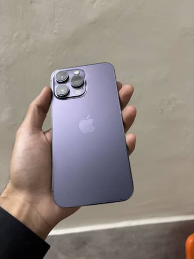 Apple iPhone 14 Pro Max water proof