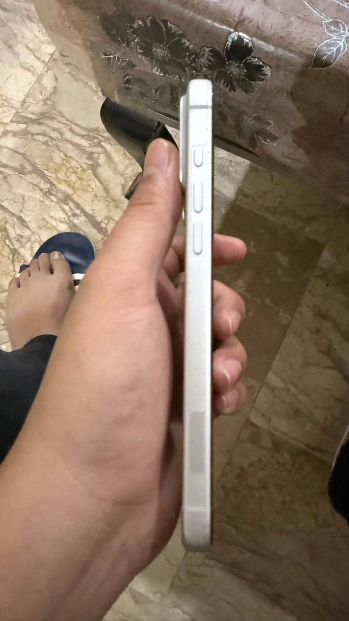 Apple iPhone 17 Pro Max 3