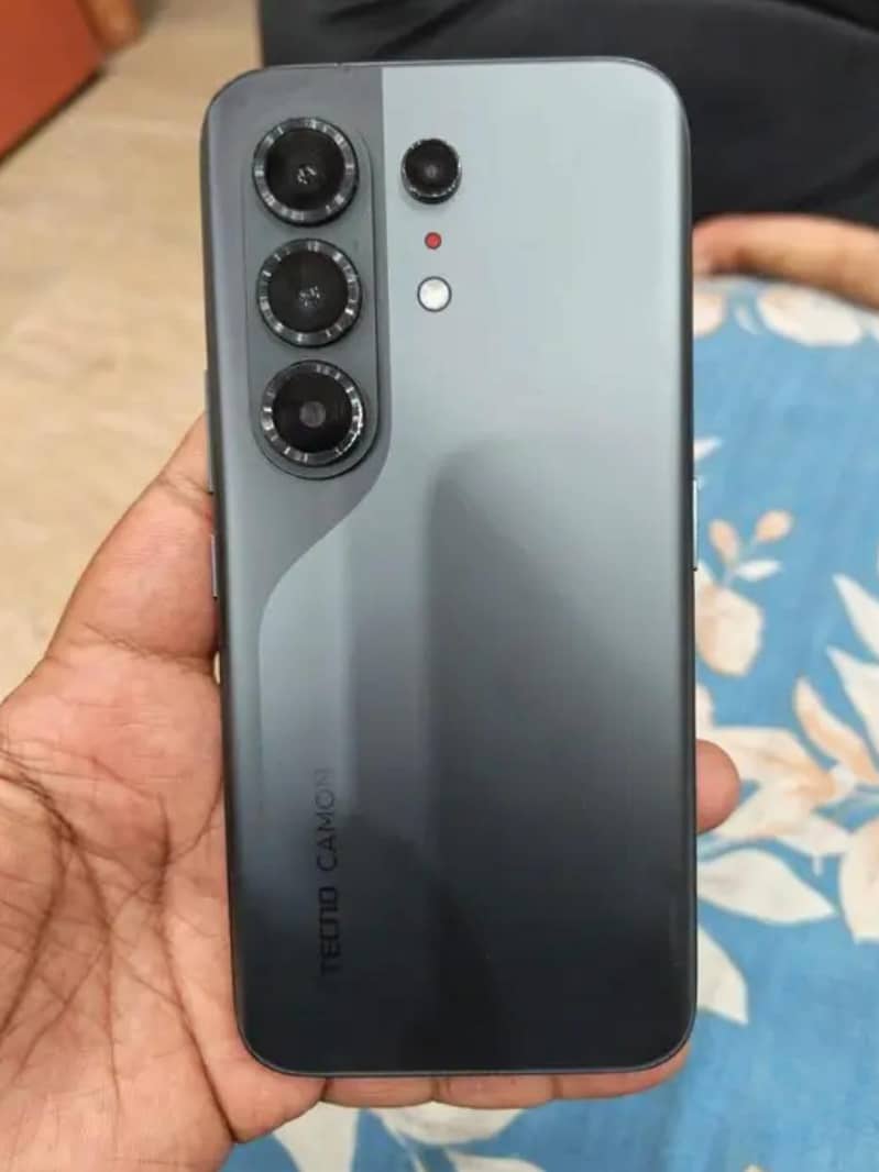 Tecno Camon 50 Pro 0