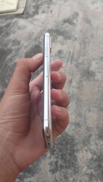 Apple iPhone X For And Exchange Possible