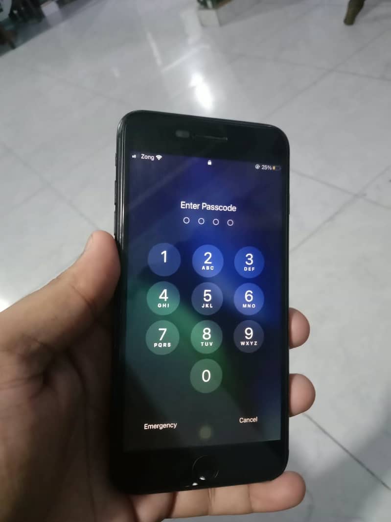 Apple iPhone 7 Plus approved 3