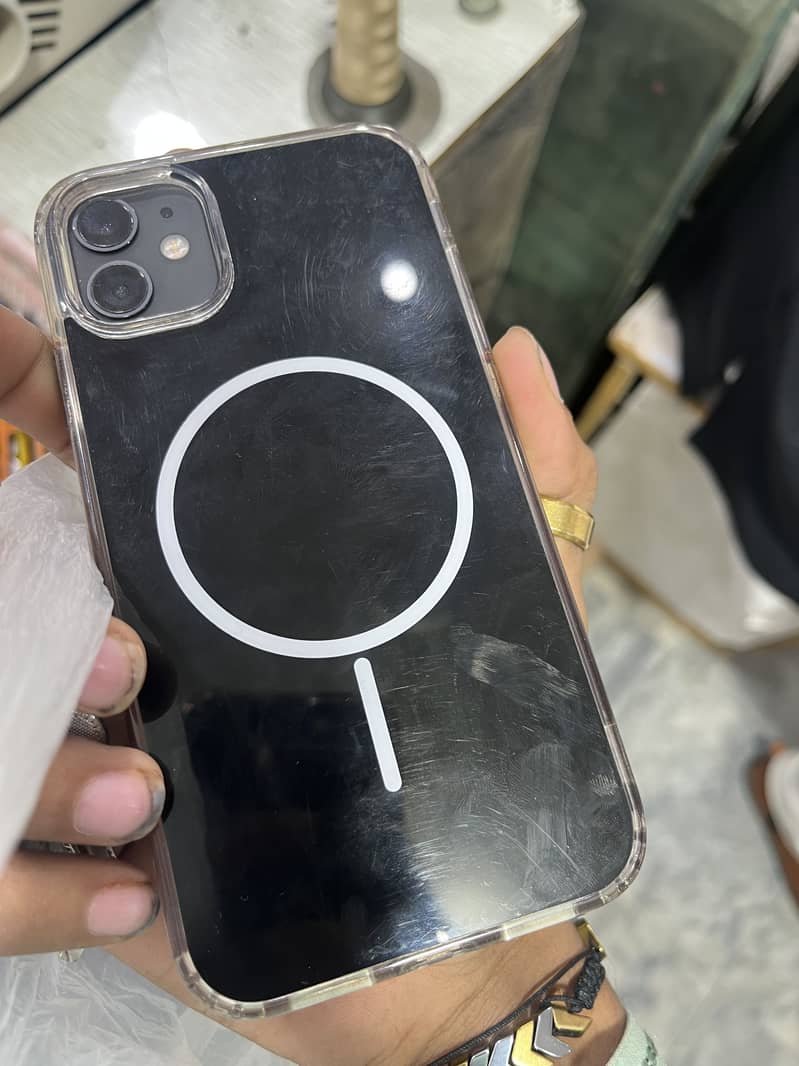 Apple iPhone 11 0
