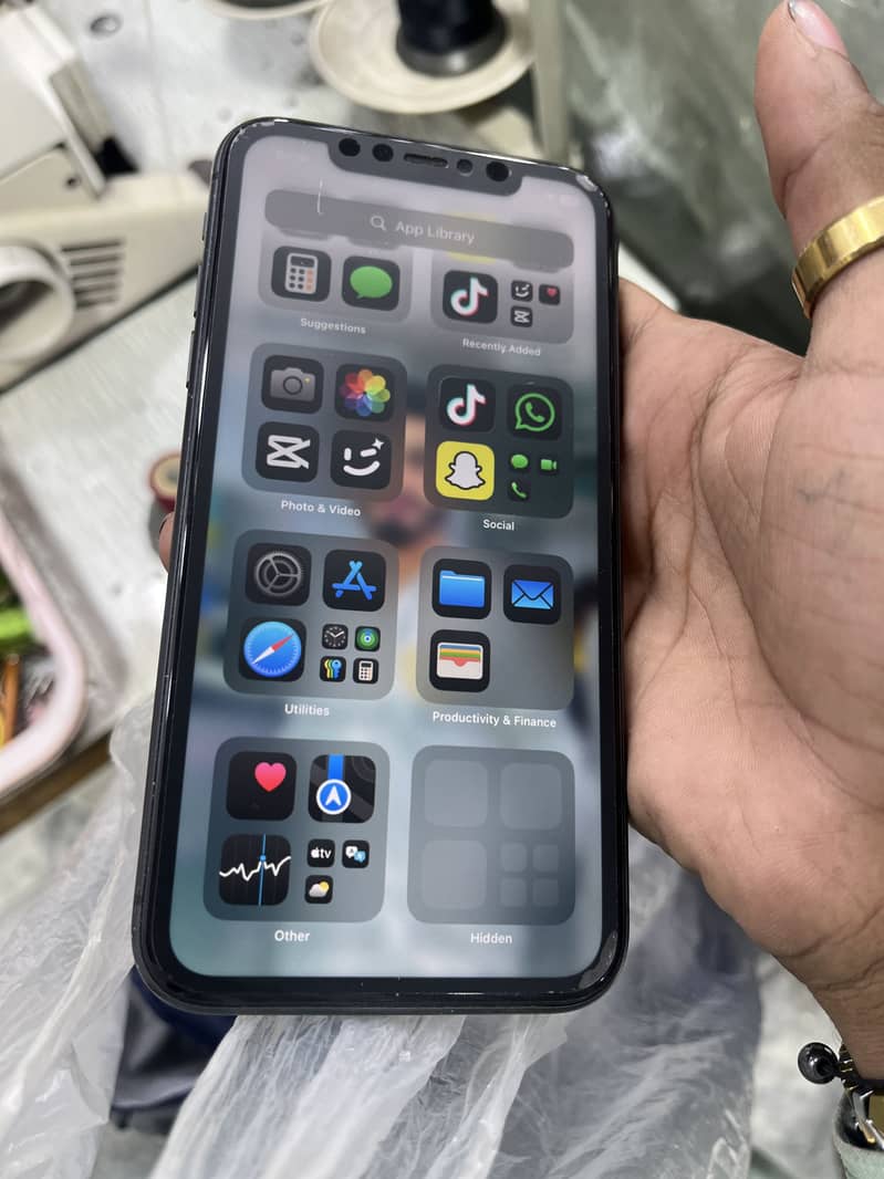 Apple iPhone 11 2