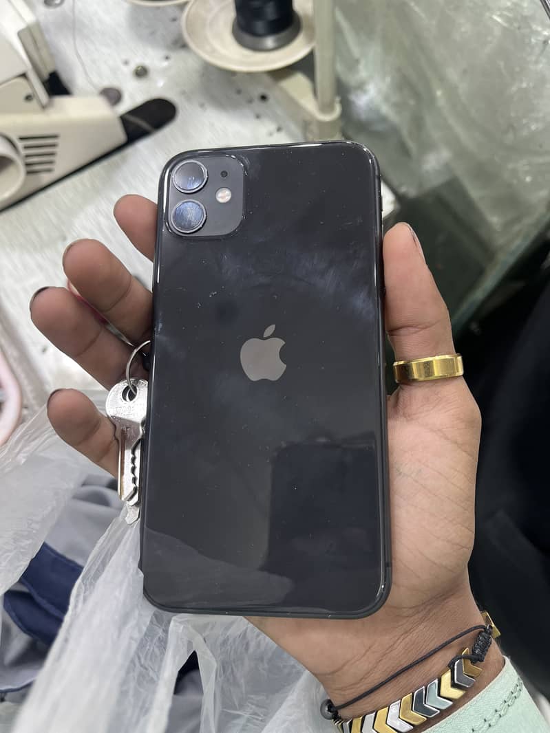 Apple iPhone 11 4