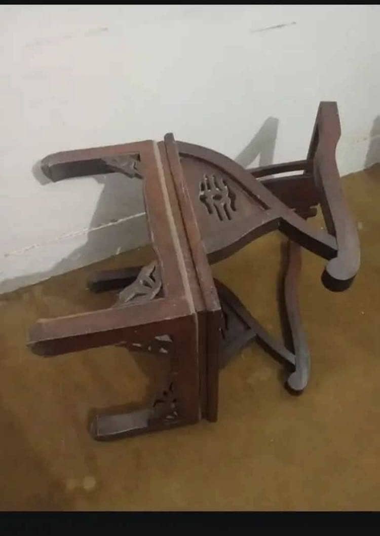Sofa Set + Table 7