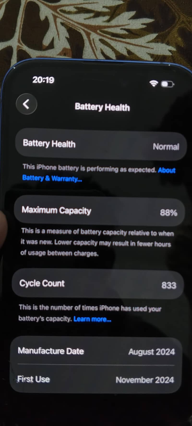 Apple iPhone 16 5