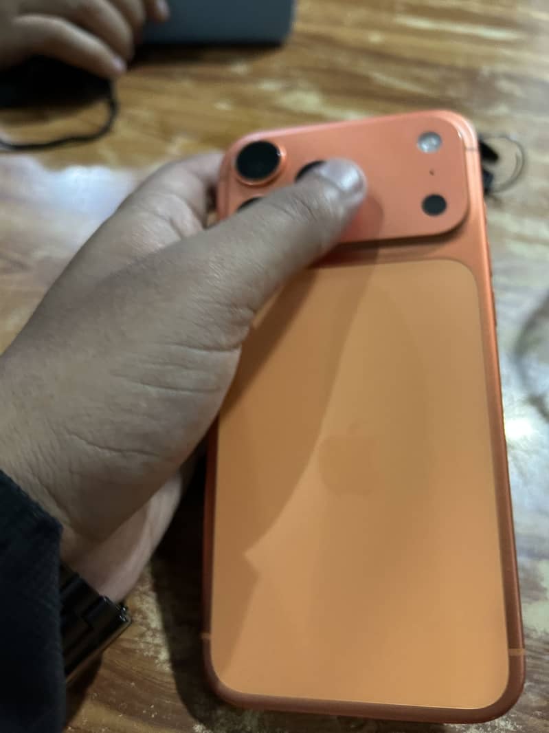 Apple iPhone 17 Pro Max 1