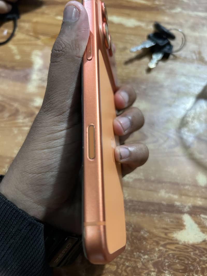 Apple iPhone 17 Pro Max 2