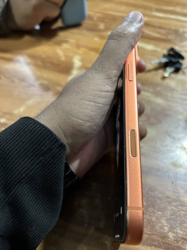 Apple iPhone 17 Pro Max 6