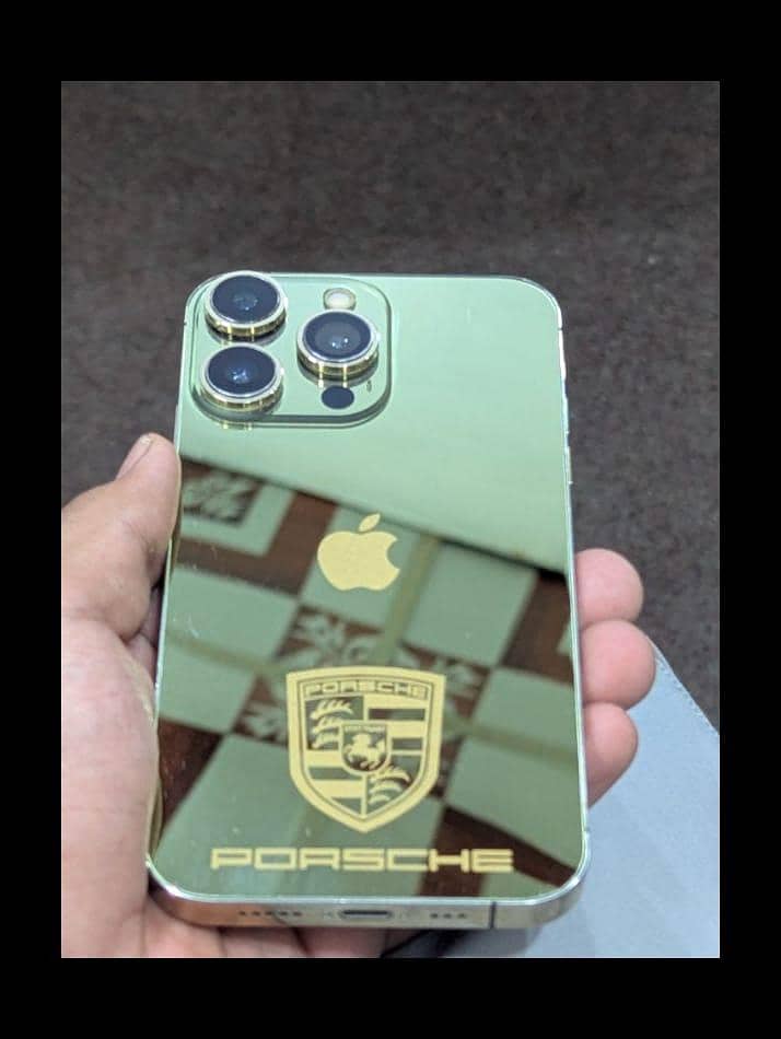 Apple iPhone XR Convert 0