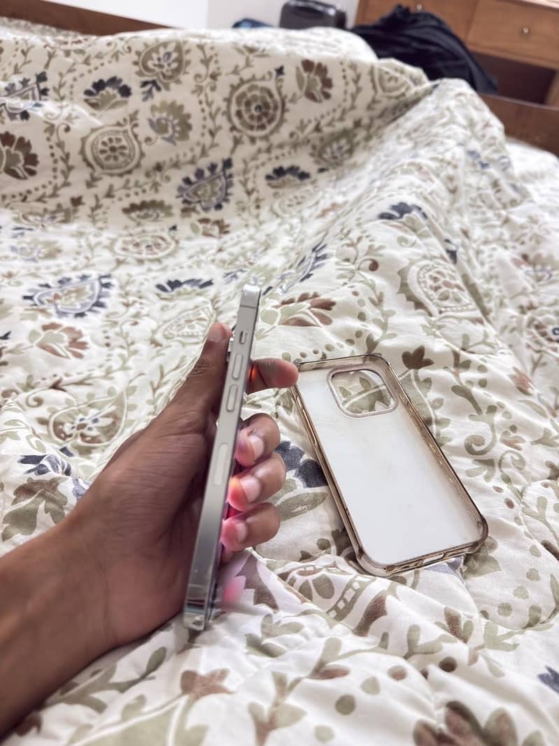 Apple iPhone 14 Pro 3