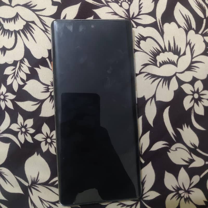 Tecno CAMON 40 Pro 2