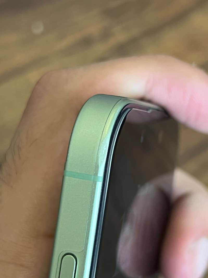 Apple iPhone 17 4