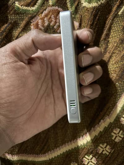 Whireless power bank