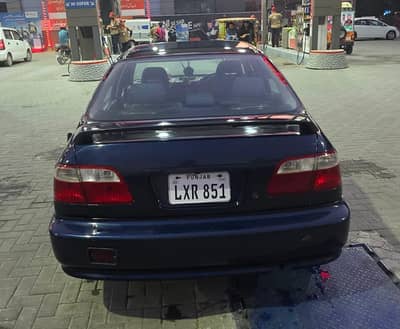 Honda Civic Oriel 2000
