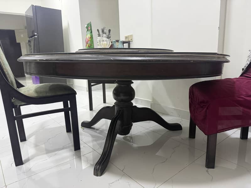 Dining table with 6 chairs 1