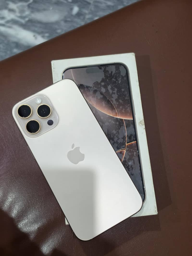 IPhone 16 Pro Max 0