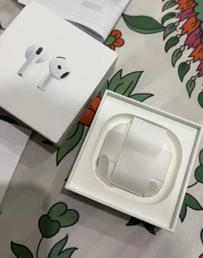 Airpods 4 without ANC with box