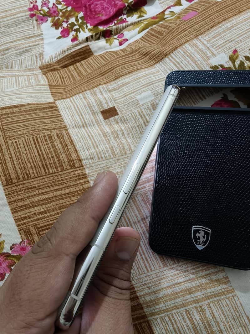 Google Pixel 8 Pro 6