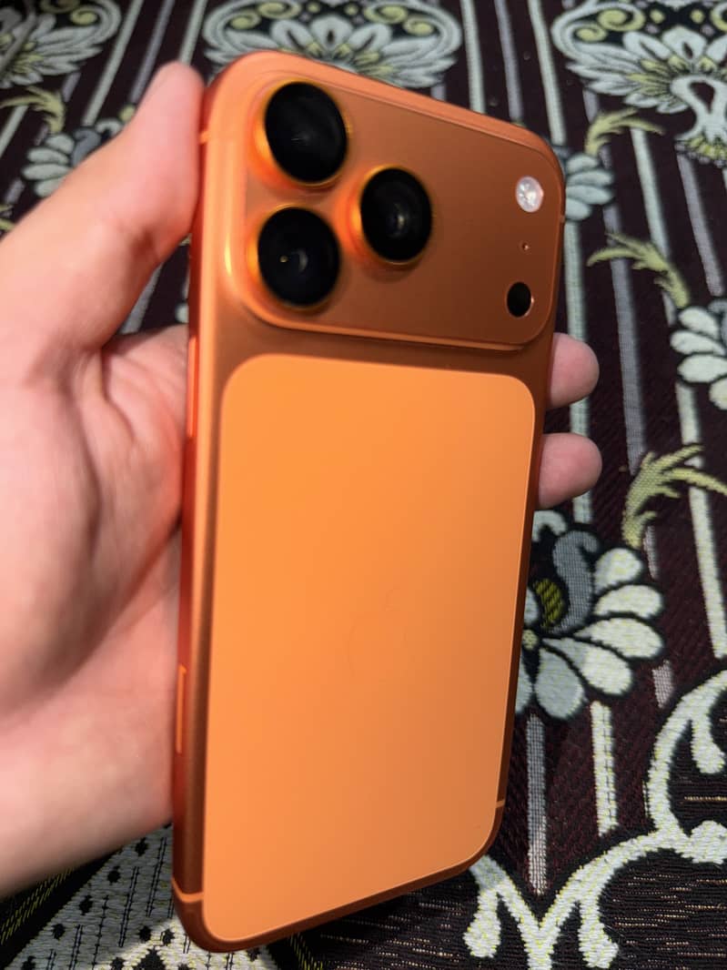 Apple iPhone 17 Pro Max 0
