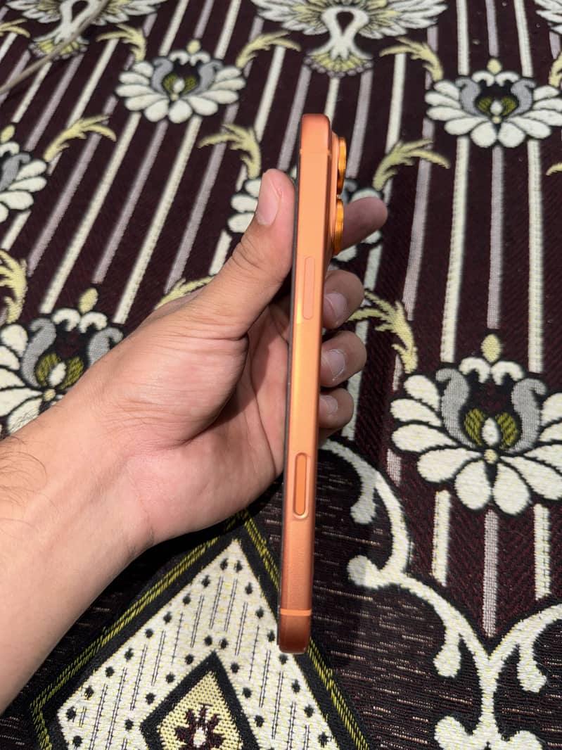 Apple iPhone 17 Pro Max 7