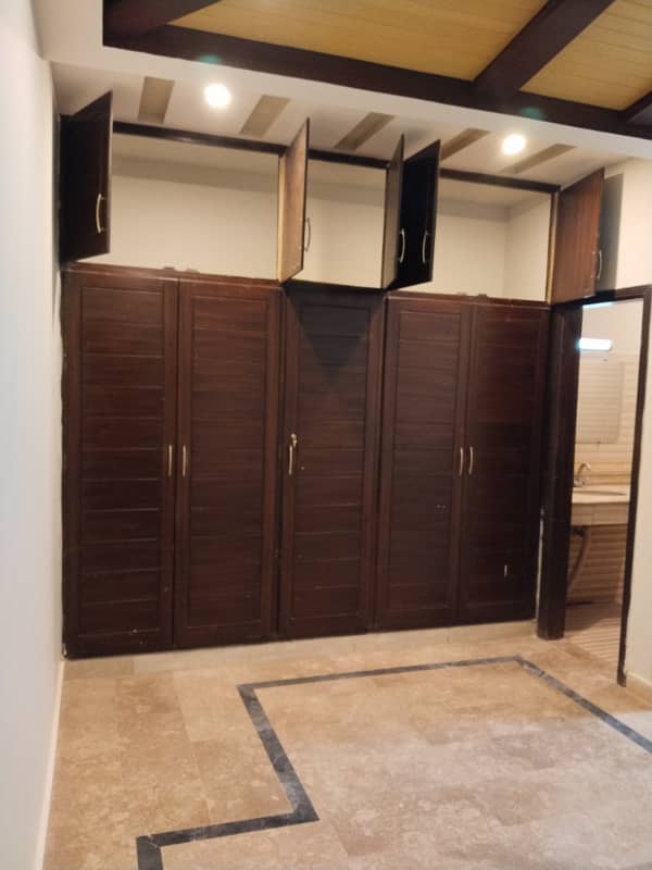 E11 upper portion 3bed 3