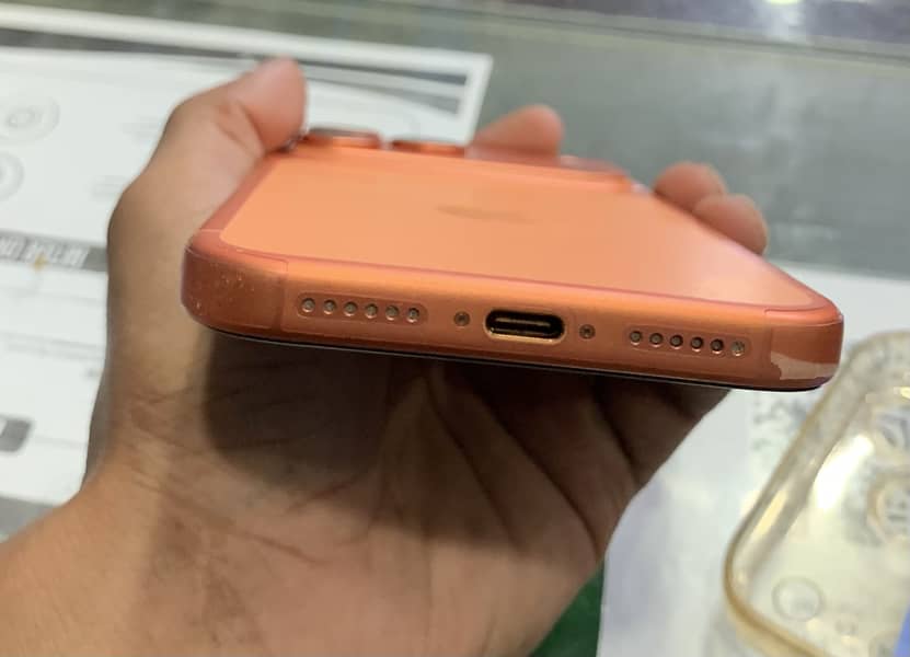 Apple iPhone 17 Pro Max 0
