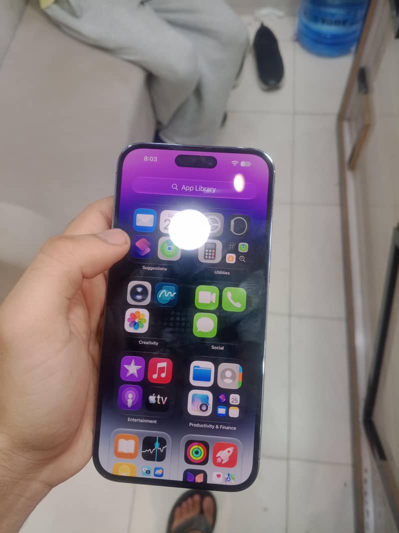 Apple iPhone 14 Pro Max 1