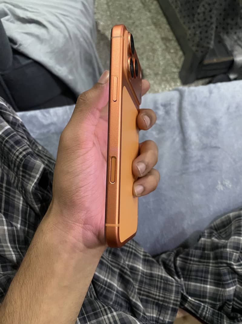 Apple iPhone 17 Pro Max 8