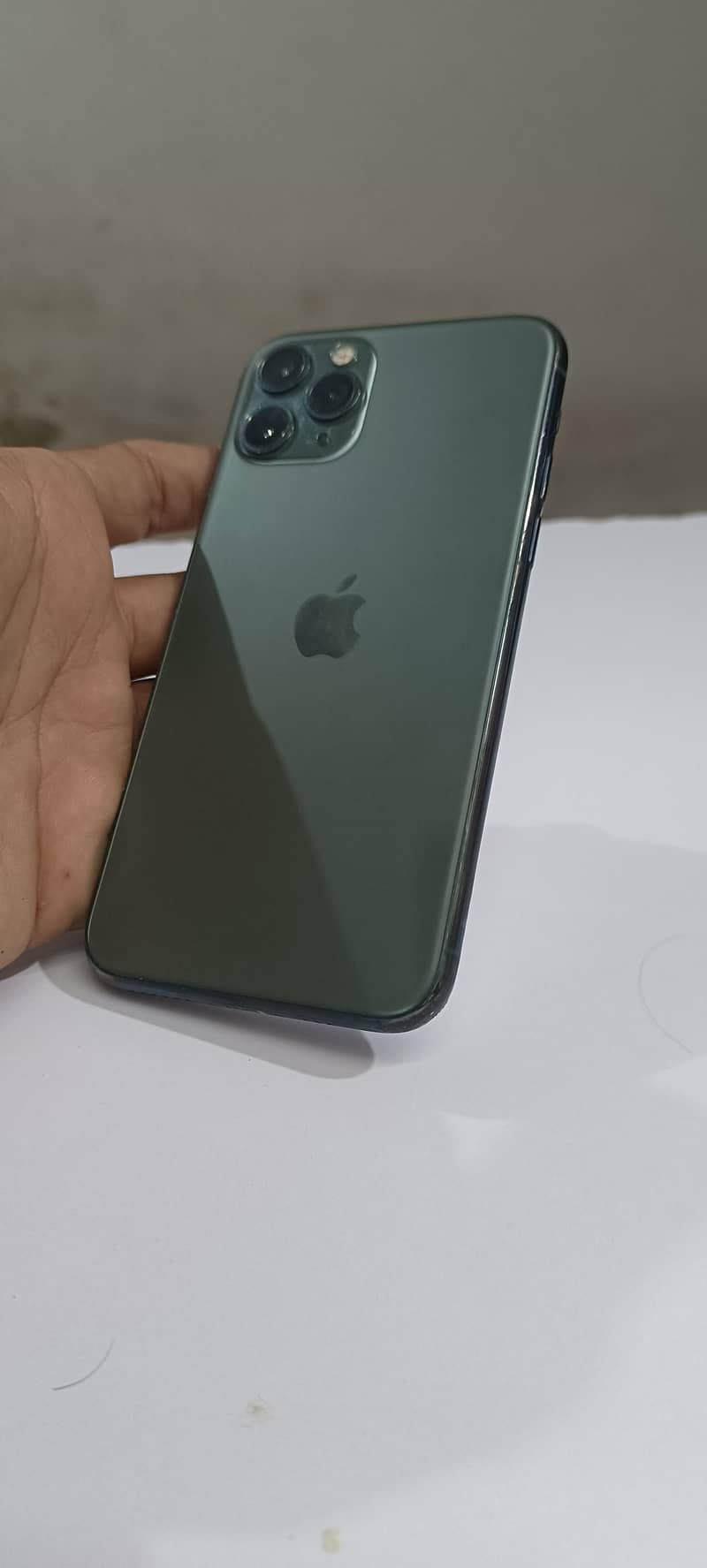 Apple iPhone 11 Pro 2