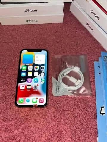 Apple iPhone X 0