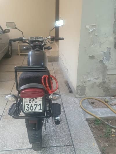 Suzuki GS 150 2023