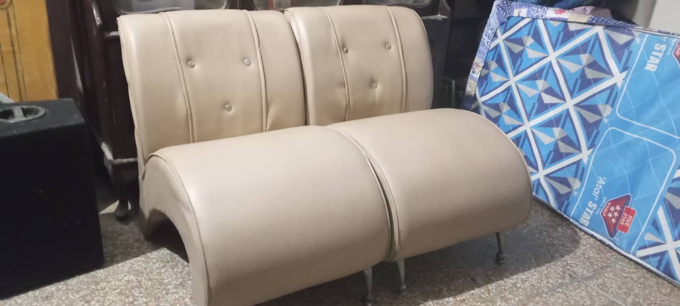 Comfy Relaxers Sofas 1