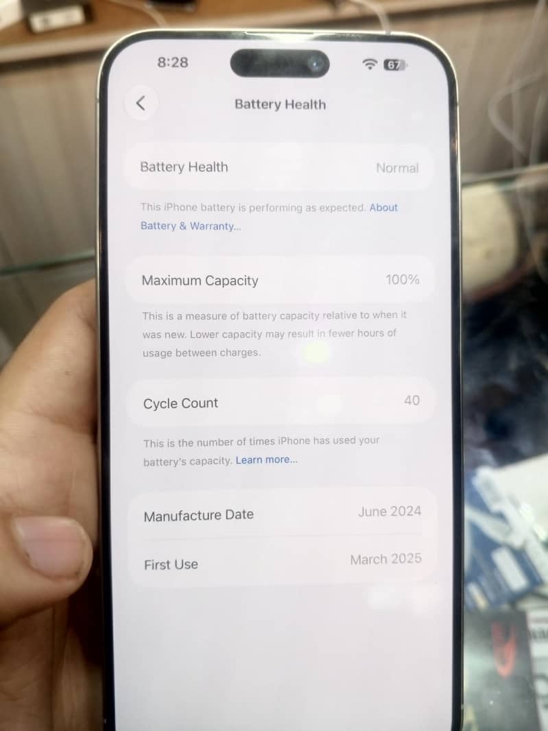 Apple iPhone 15 Pro Max 4