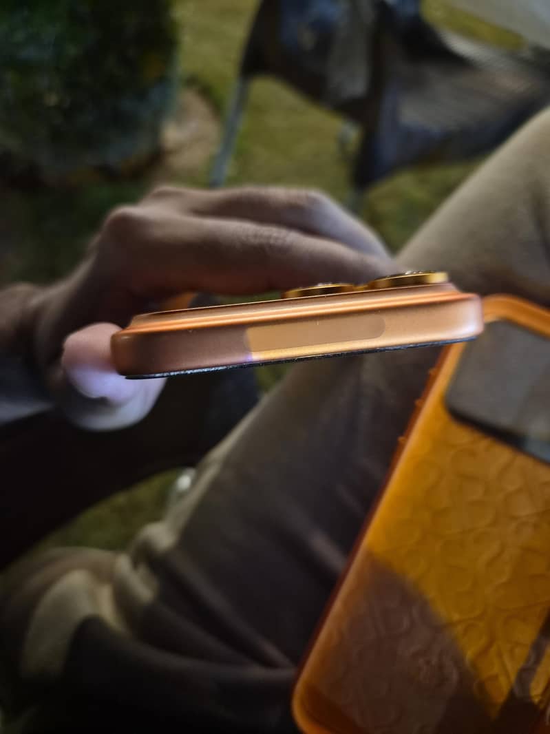 Apple iPhone 17 Pro Max 5