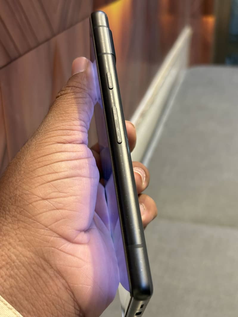 Google Pixel 7a 4