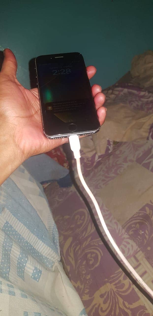Apple iPhone 8 2