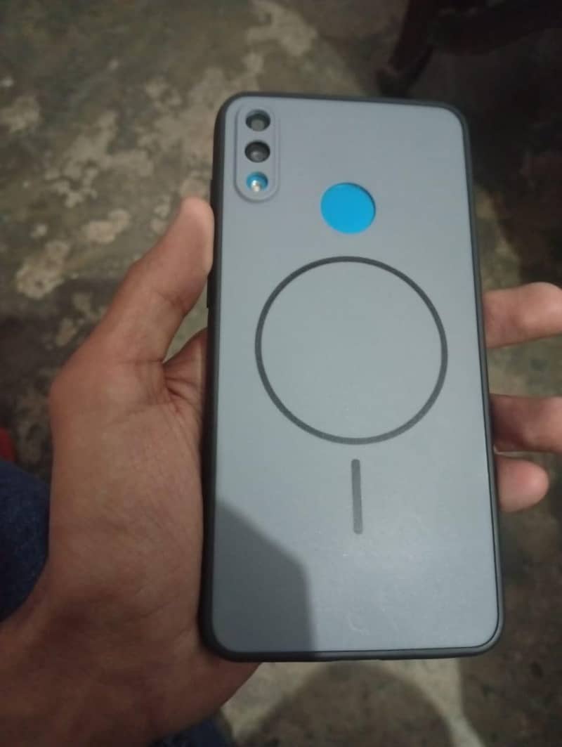 Huawei Y7 Pro 0