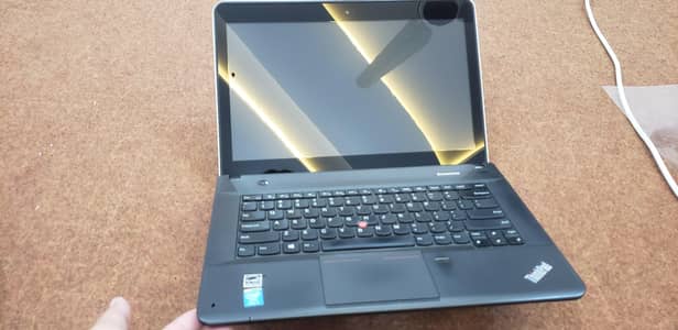 Selling Lenovo thinkpad e440 with touch screen