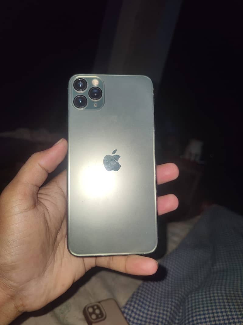 Apple iPhone 11 Pro Max 0