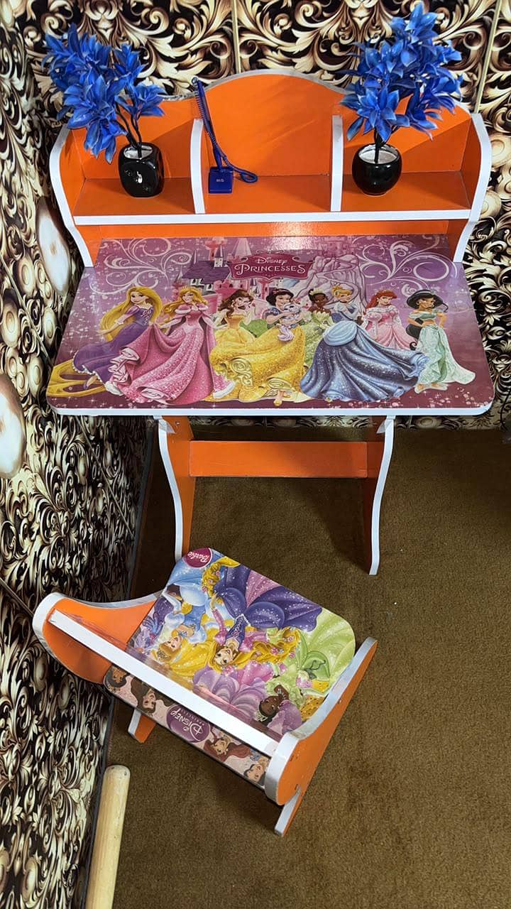 study table for girls 0