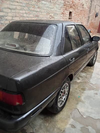 Nissan Sunny 1993