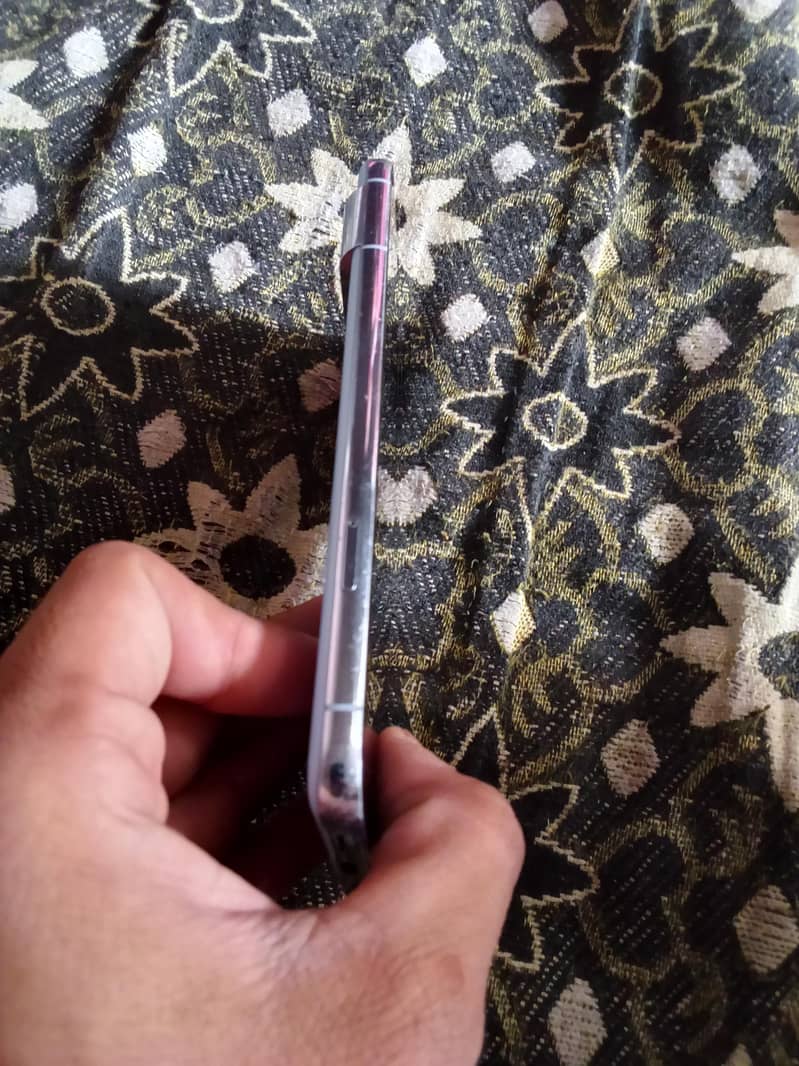 Google Pixel 8 Pro 2