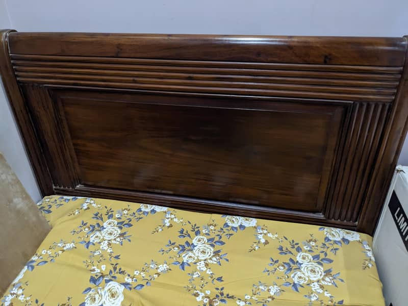 Seesham Single Bed 2 piece 3