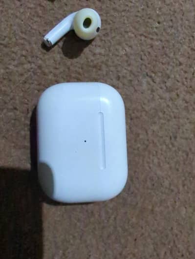 TWS earphones one 1 month use