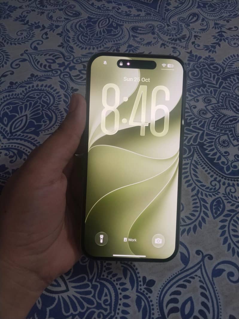 Apple iPhone 15 Pro 0
