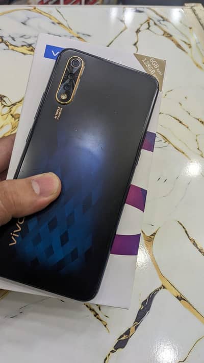 Vivo S1