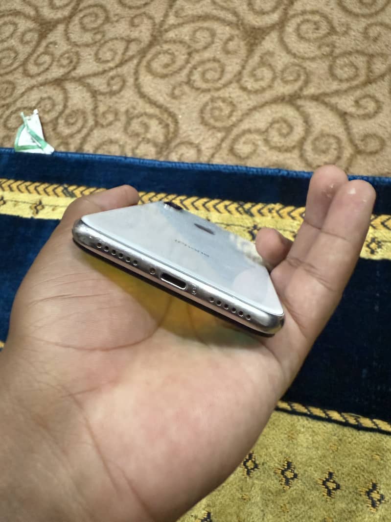 Apple iPhone X 2