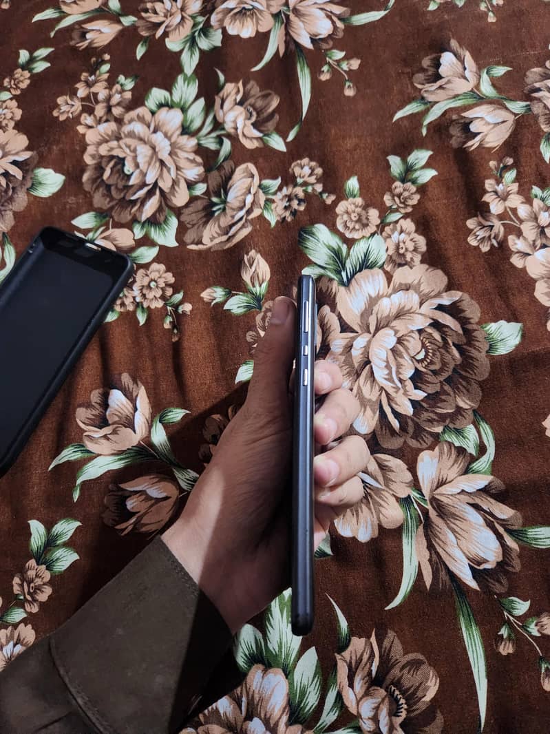 Sharp Aquos Zero 5g basic Non pta 3